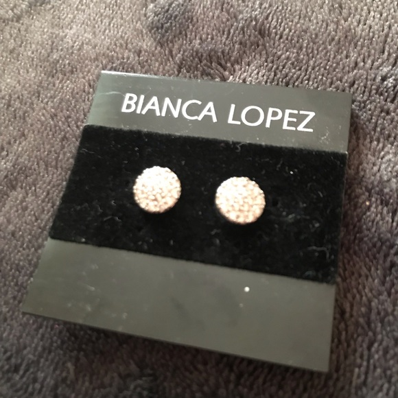 Silver tone crystal earrings - Picture 2 of 4